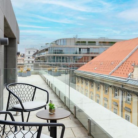 Emerald Hotel By Continental Group Budapeste Exterior foto